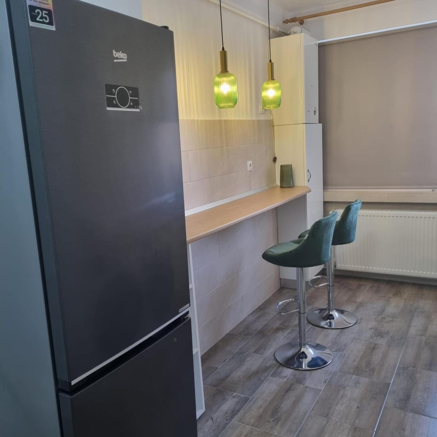 Central View Apartment Deva Bagian luar foto